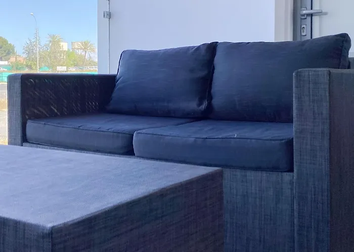 Phaedrus Living: City Flat Rafaella 6